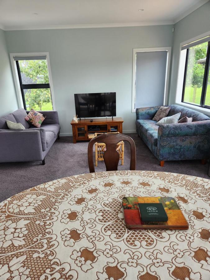 Aberdeen Cottage With Hobbit House Sleep-Out Tamahere 외부 사진